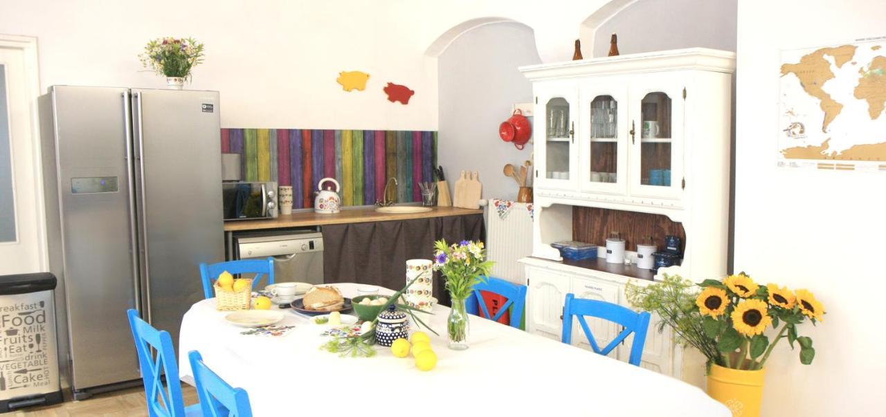 بوزنان Folk Hostel المظهر الخارجي الصورة